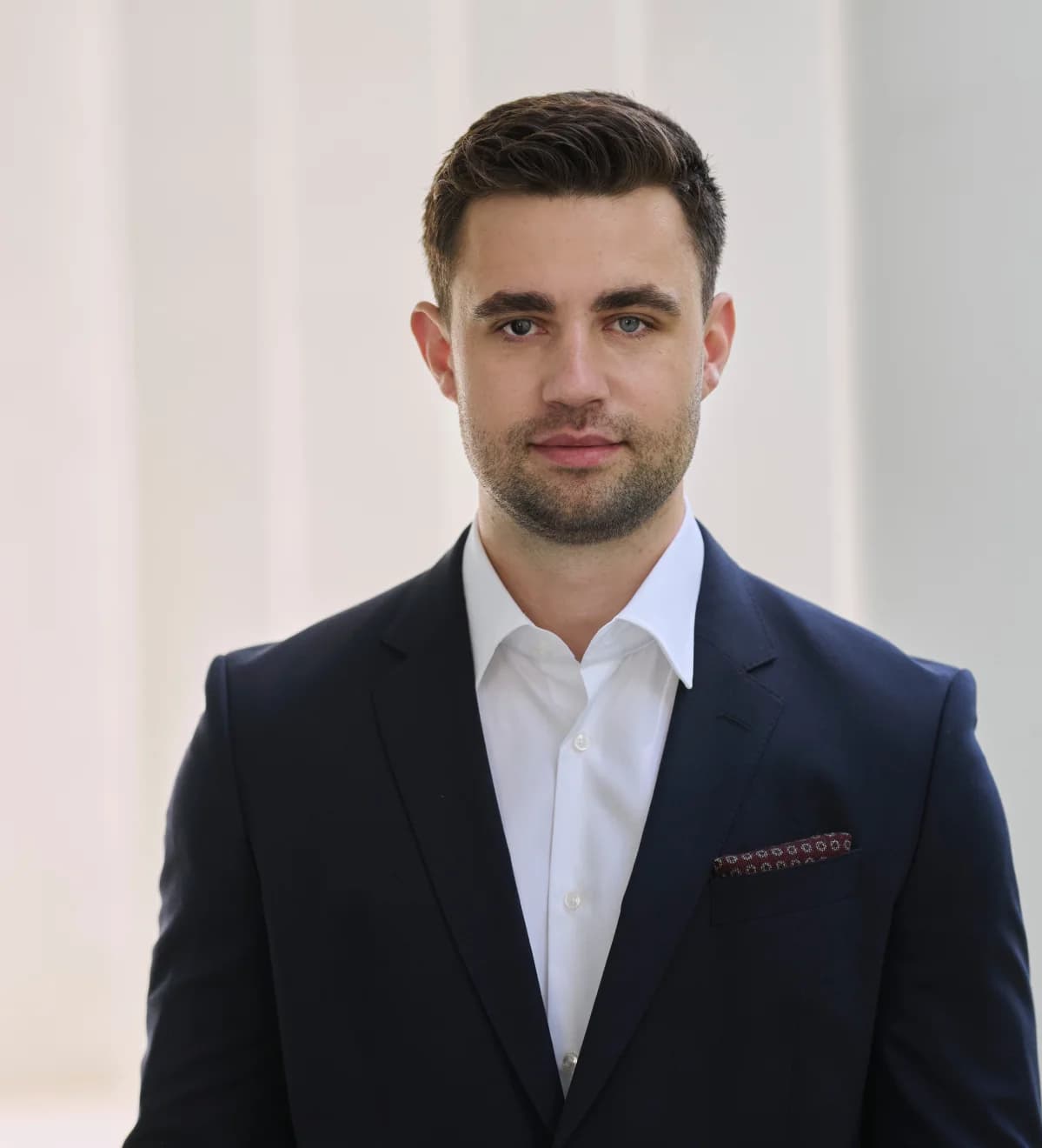 Porträt Dr. Arthur Kari